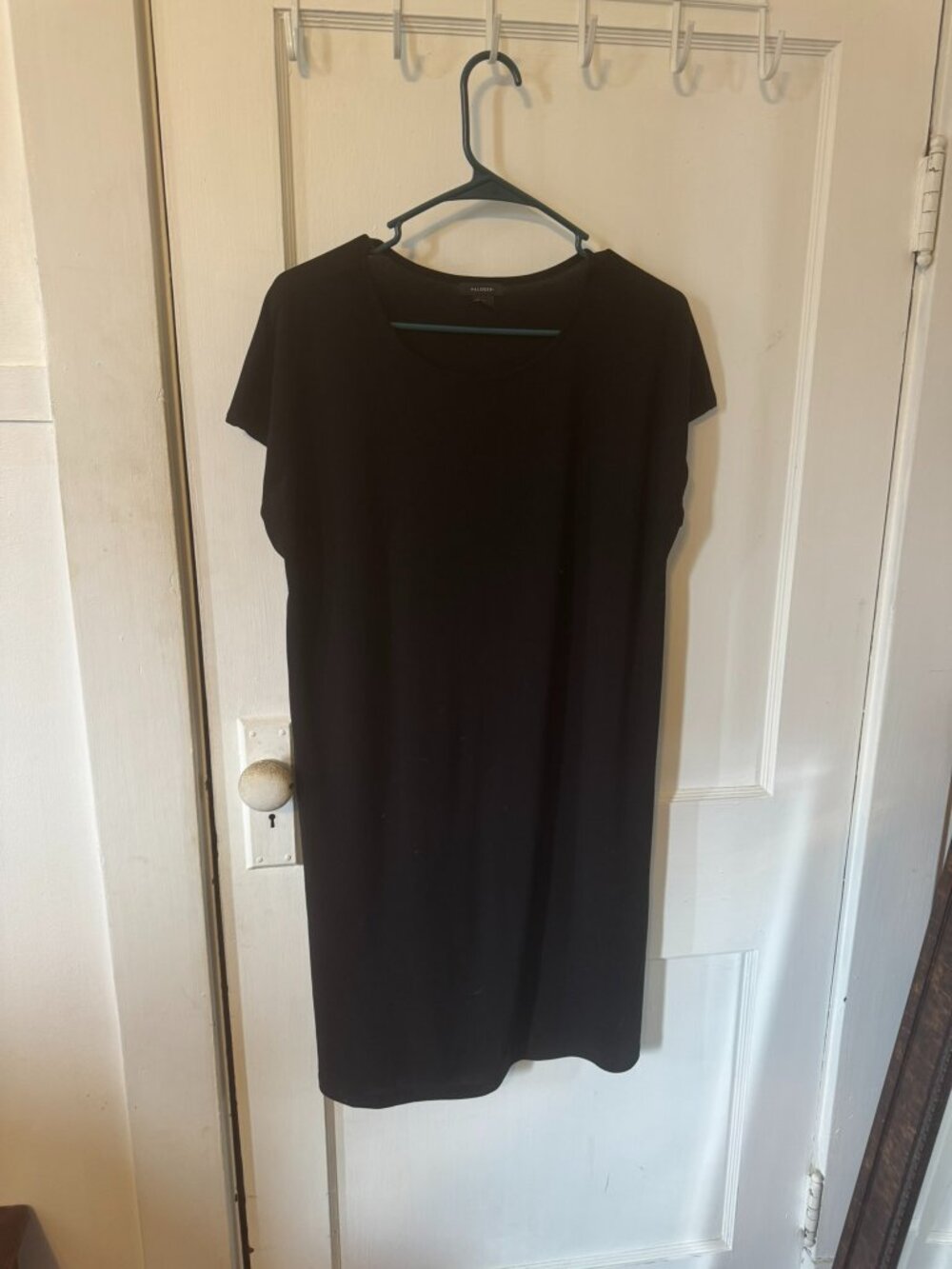 Halogen brand short sleeve Black Shift Dress.  Size Medium